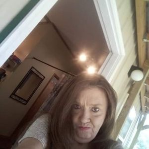 Meet your Posher, Tonya